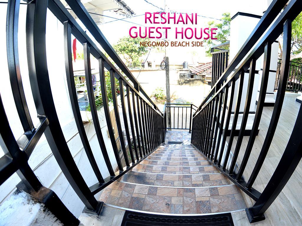 Reshani Guest House Negombo Esterno foto